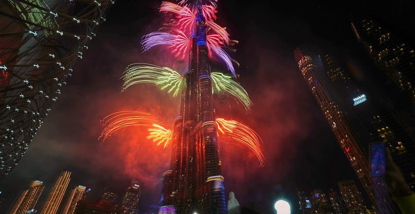 Nio timmars kö för maffiga världsrekordförsök i Dubai