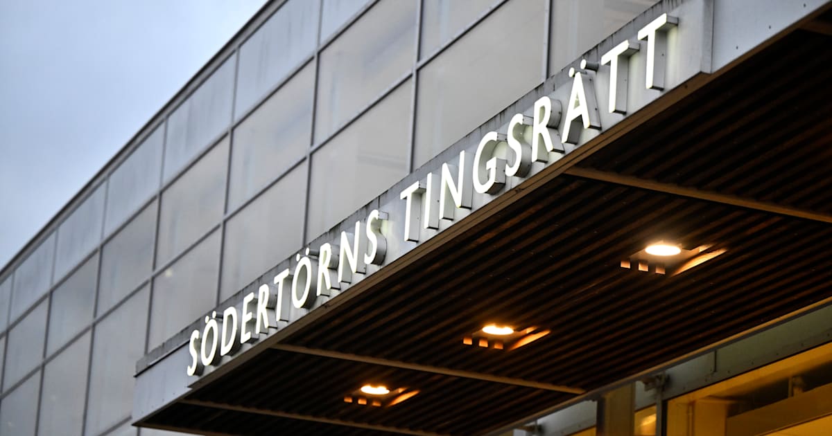 Sju åtalas för hot och mordbrand mot politiker