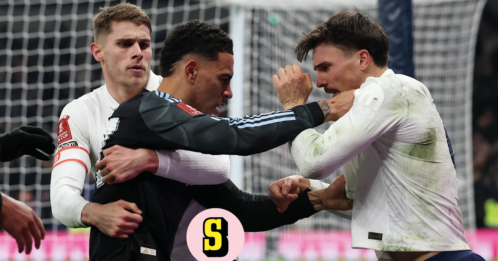 Stökigt när Aston Villa slog ut Tottenham ur FA-cupen