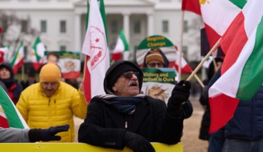 Protester i Iran – flera döda