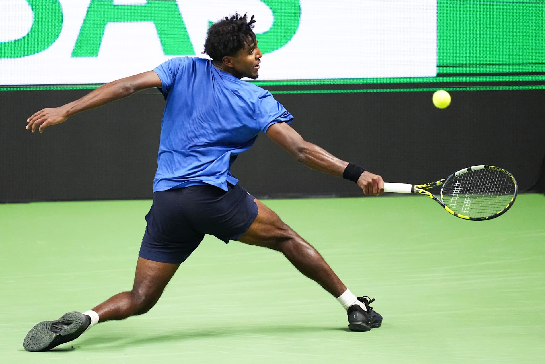 Elias Ymer under en match i oktober 2025.