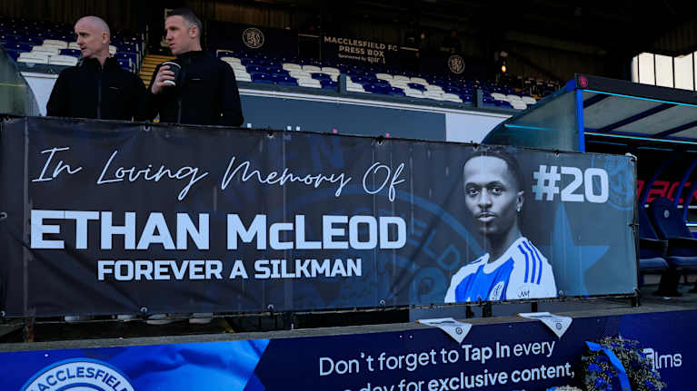 Macclesfield FC:s bortgångne spelare Ethan McLeod.