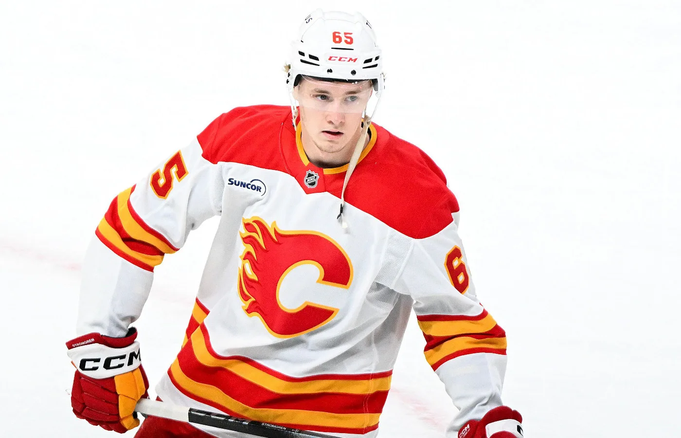 Svensken NHL-debuterade i natt - hockeysverige.se