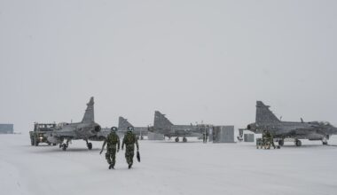 Sverige skickar Jas till Island för Natouppdrag