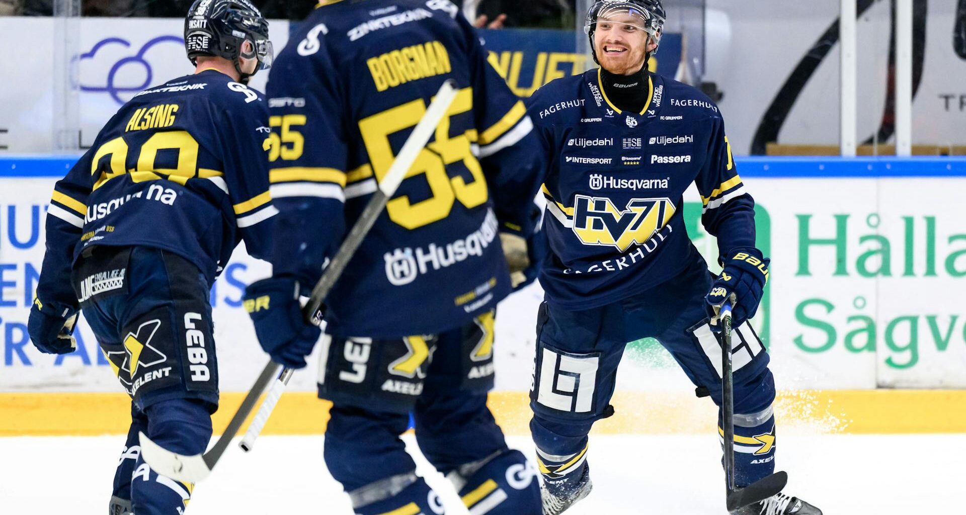 HV71 tog tre viktiga poäng när Färjestad besegrades