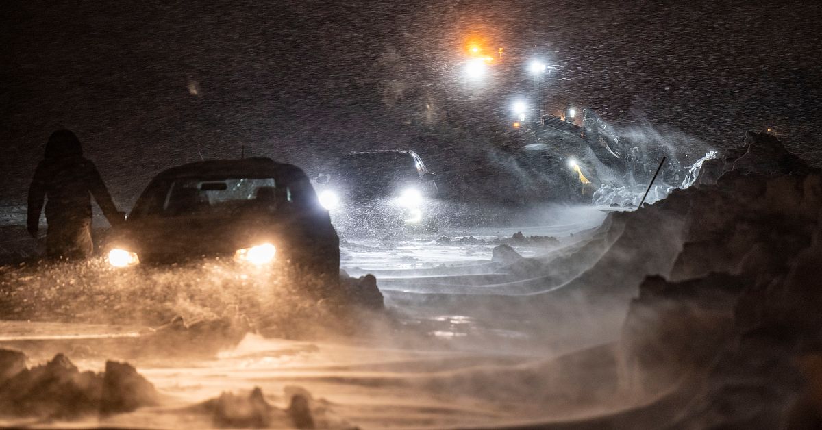 Både orange och gul varning: Upp till 25 cm snö i natt