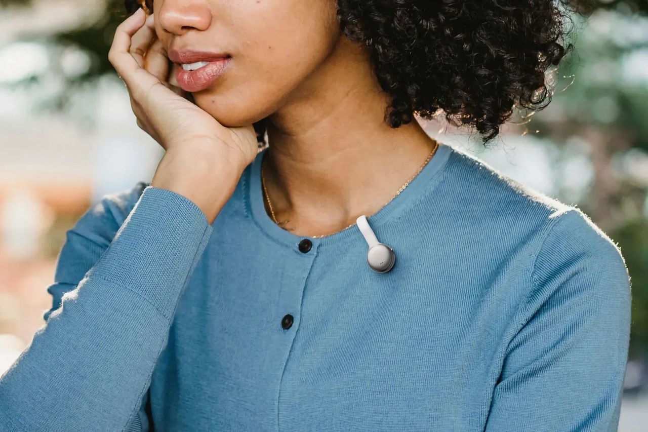 SwitchBot AI MindClip spelar in din dag