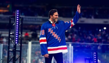 Henrik Lundqvist hoppas få med lite humor till OS-studion. När målvaktslegendaren kommenterar hockey nästa månad.