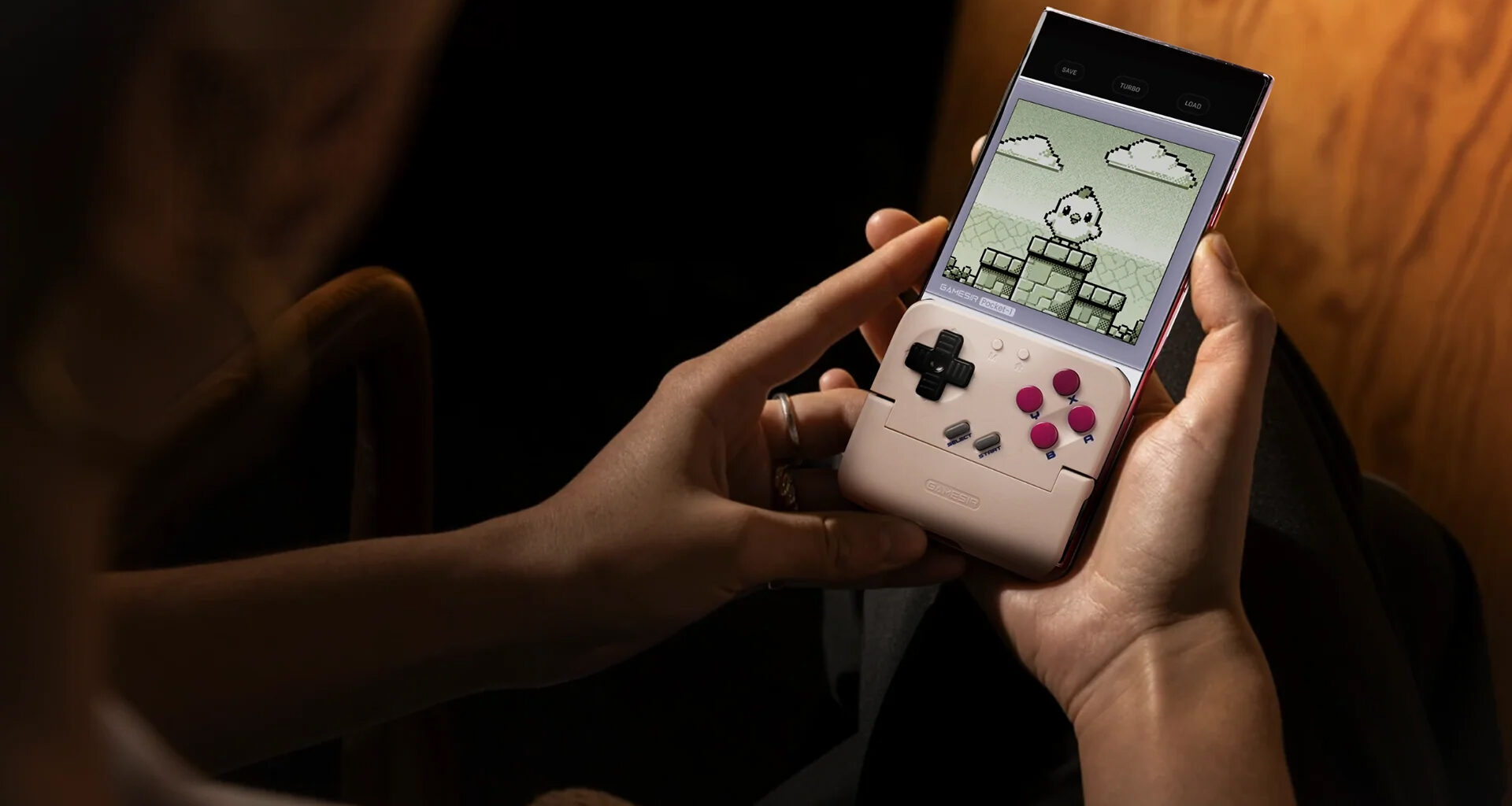 CES: Gör om din telefon till ett Game Boy. Med GameSirs Pocket Taco.