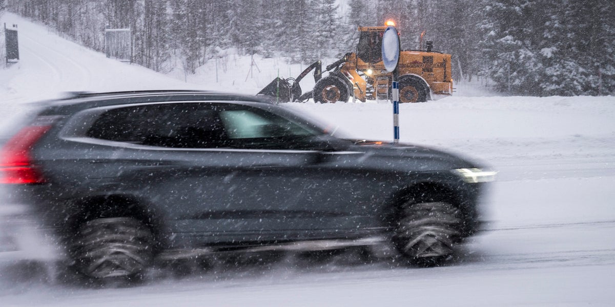SMHI varnar för snö och ishalka i Östergötland