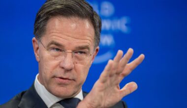 Fokus borde ligga på Ukraina – inte Grönland