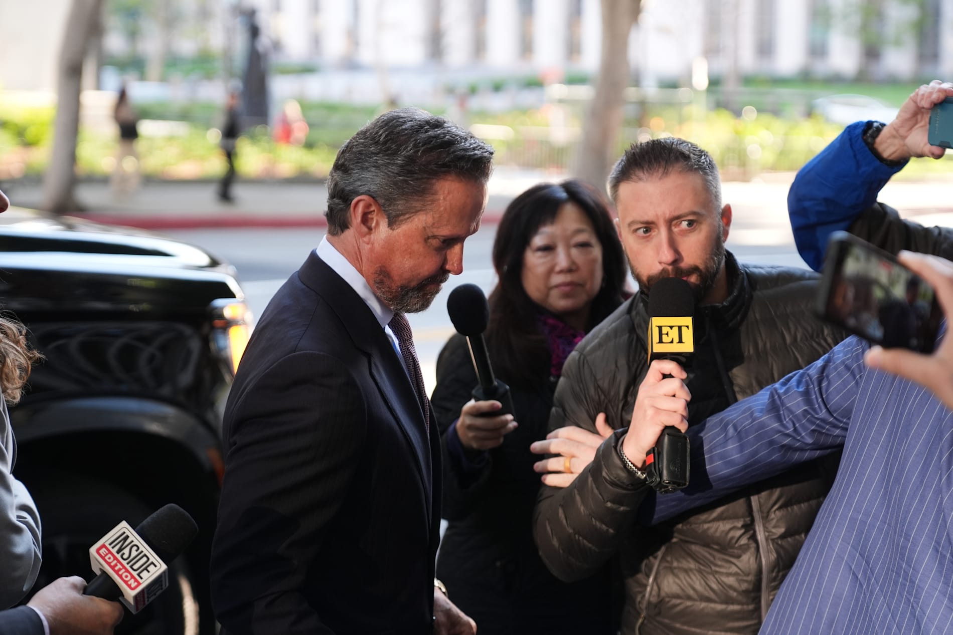 Advokat Alan Jackson meddelade på onsdagen att han drar sig ur fallet.