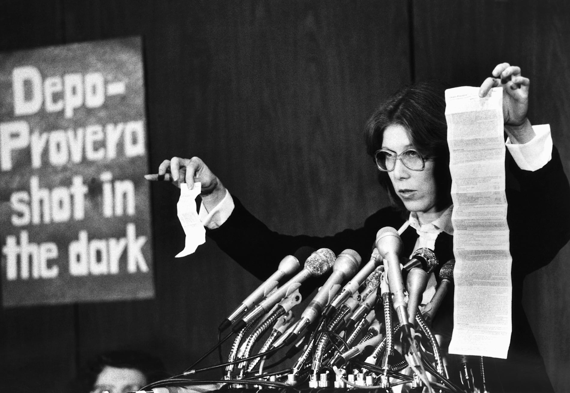 Över 1 000 kvinnor i USA har stämt läkemedelsföretaget Pfizer för att ha fått hjärntumör efter att ha använt p-sprutan Depo-Provera.