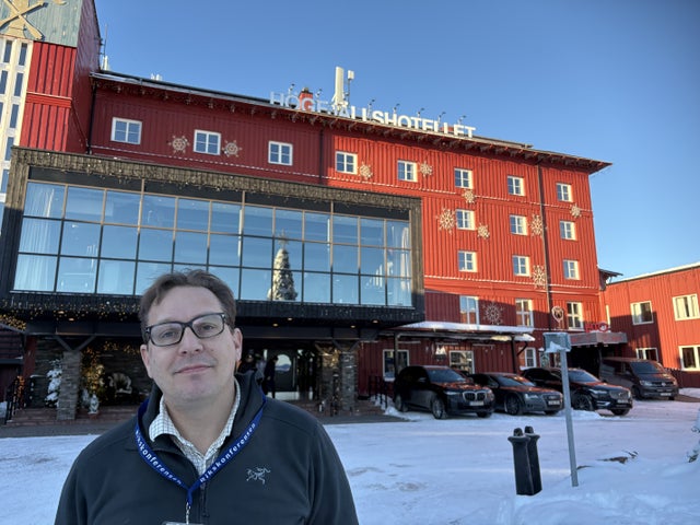 Martin Tunström på plats på Folk och försvars rikskonferens.