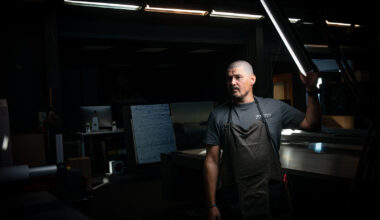 Printateljén skapar åt bilhallar, museer och fotografer