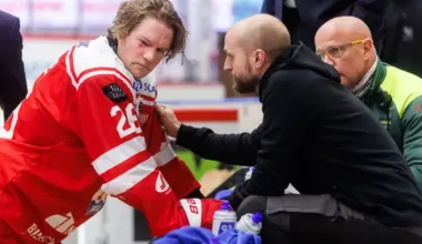 Anton Heikkinen förd till sjukhus – fick klubba i ansiktet