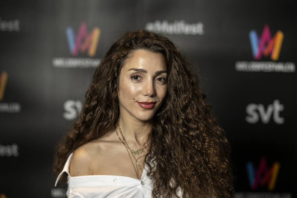 Folk vill skapa politik av allting