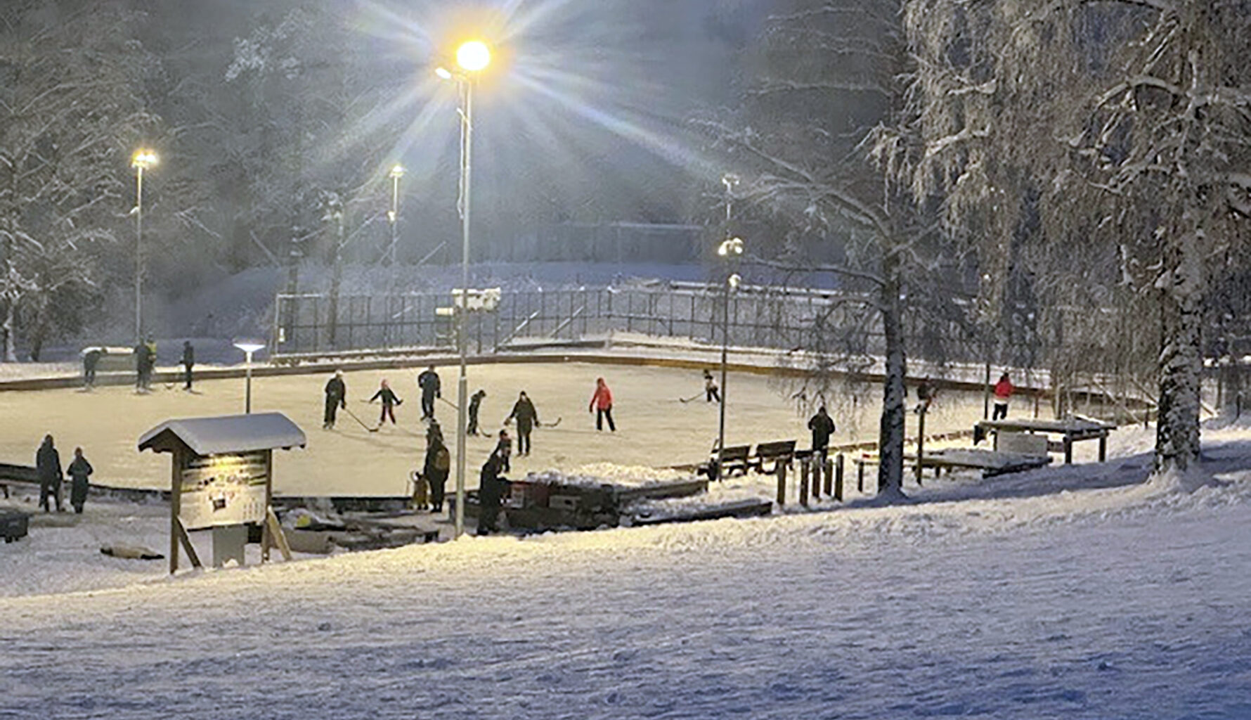 Bildspel: En efterlängtad premiär - Värnamo