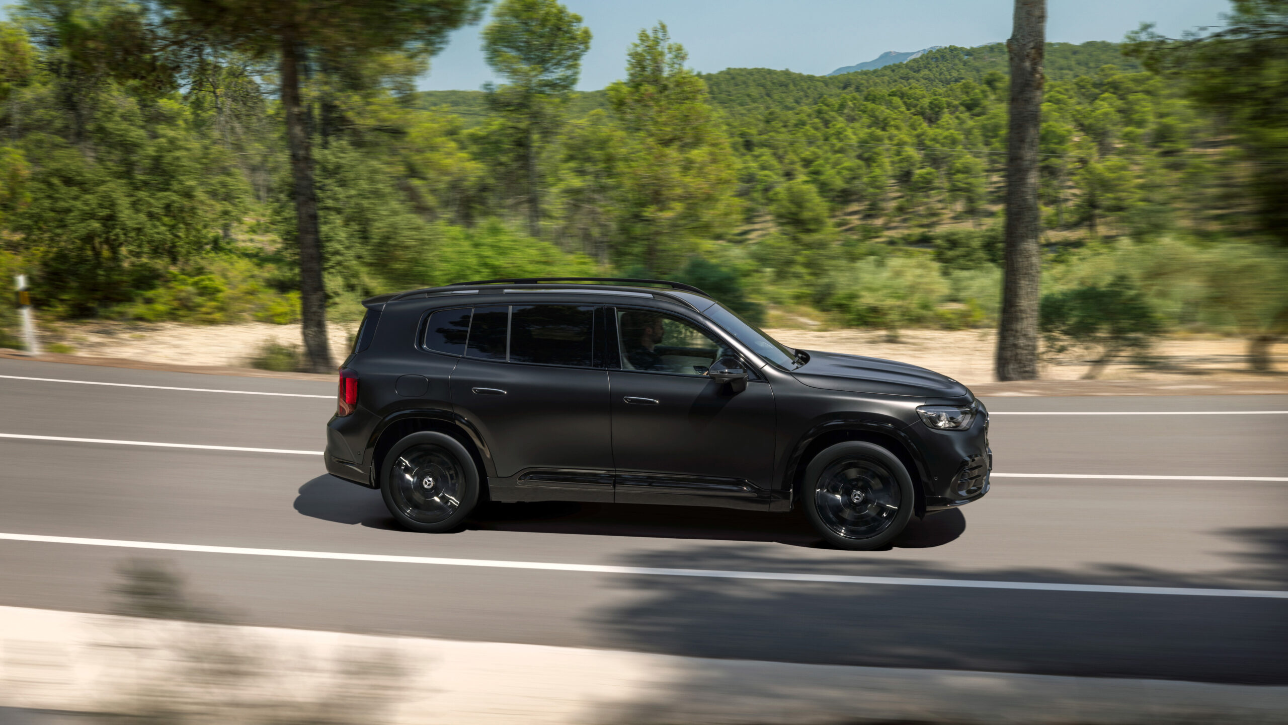 Mercedes GLB 12 scaled