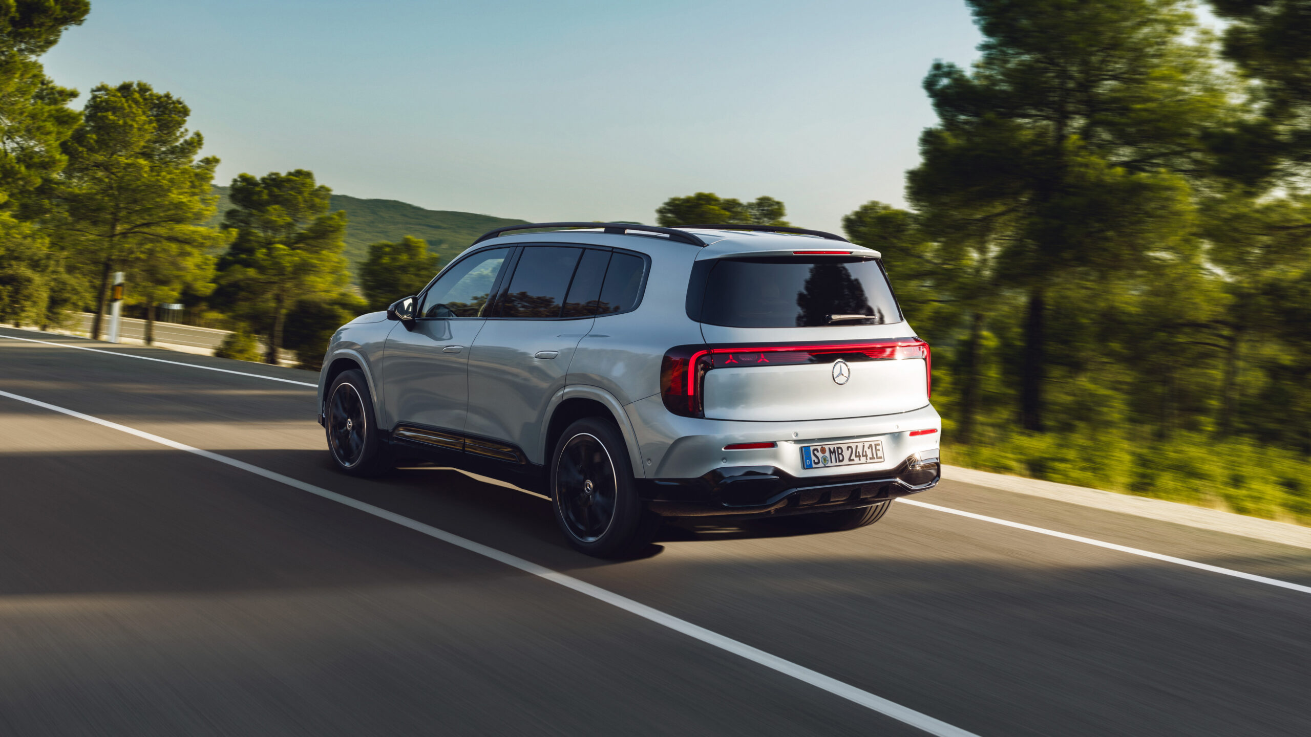 Mercedes GLB 4 scaled