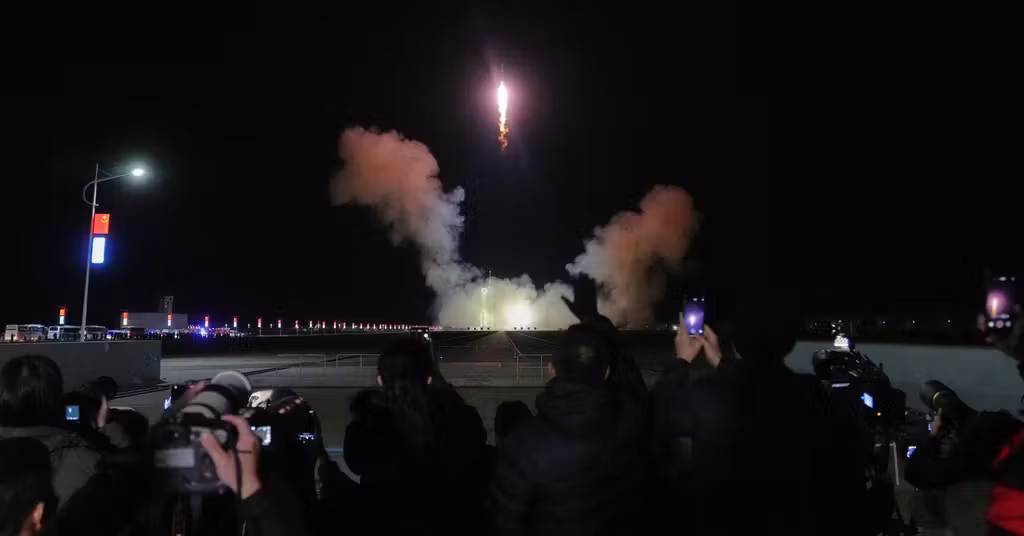 Flera ton av rymdraket faller mot jorden - vk.se