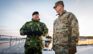 Natos högsta militära befälhavare besöker Sverige