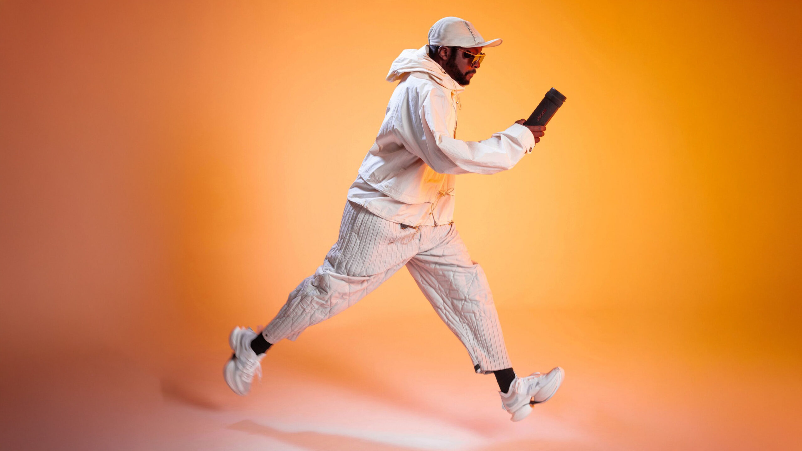 Photo2-LG-xboom-x-will.i.am-Partnership-scaled-1