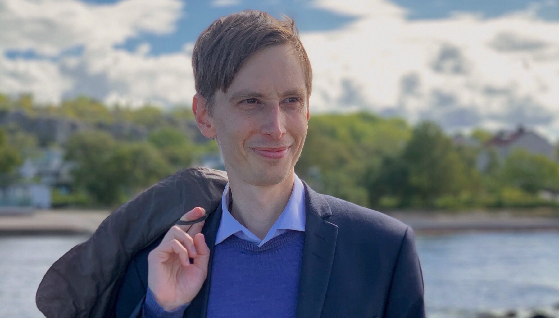 Han inleder vårens kvällar om basinkomst