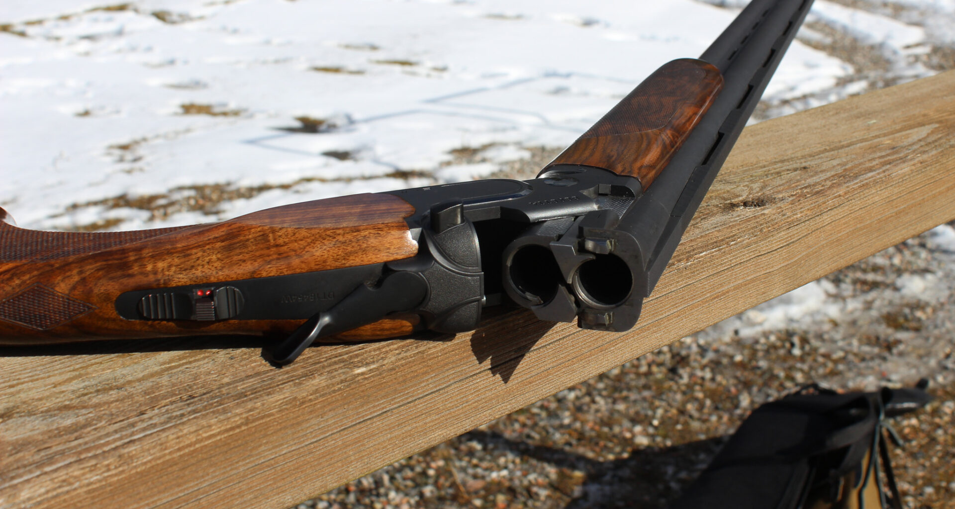 Jägare friades från vapenbrott efter misstag av åklagare