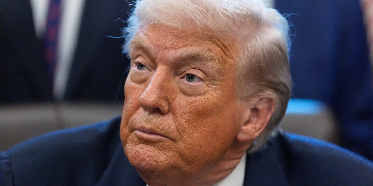 Grannar ska ha fått Trump att backa: ”Sömnlös natt”