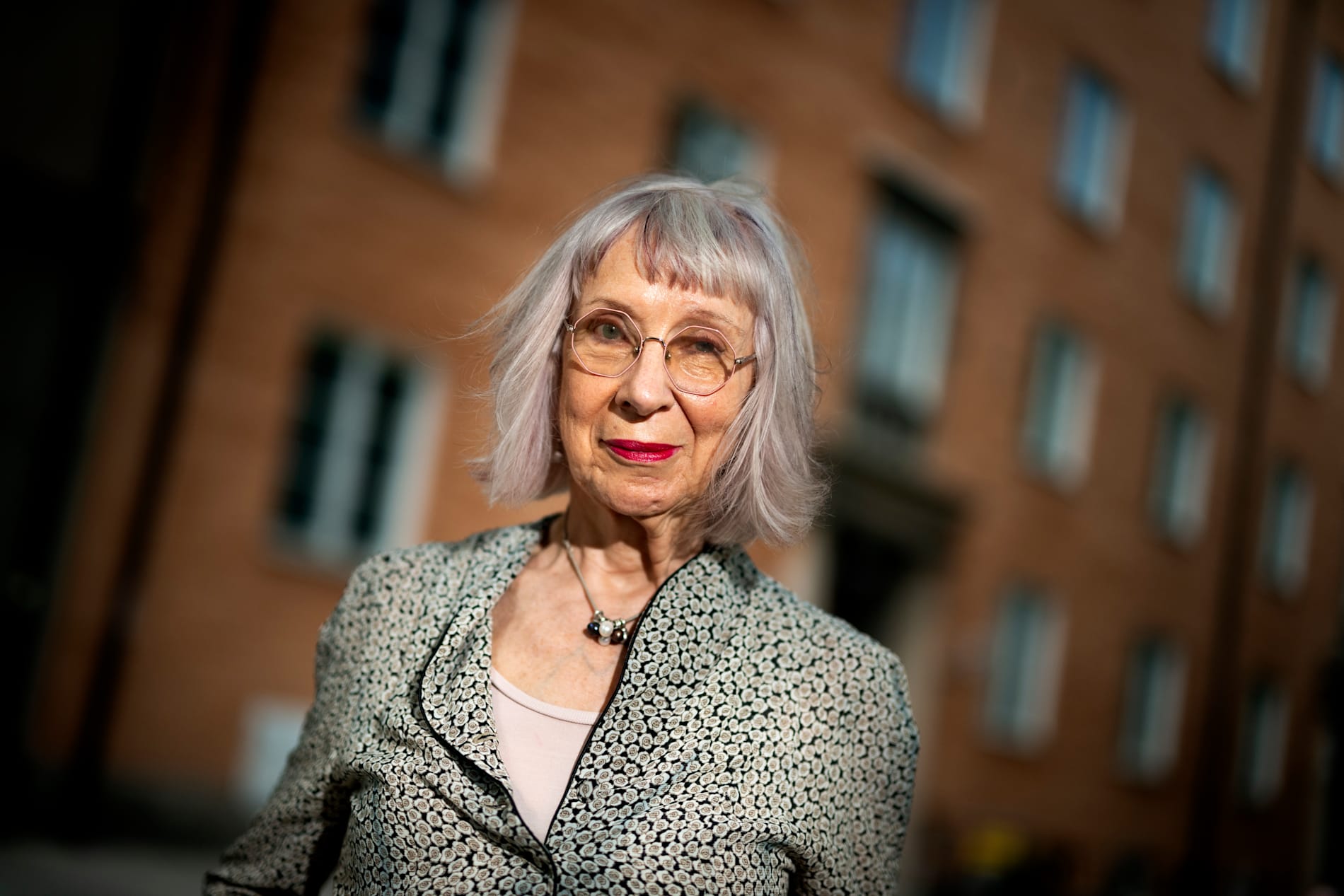 Suzanne Osten-priset ska ges till den som för vidare hennes konsekventa barnperspektiv.