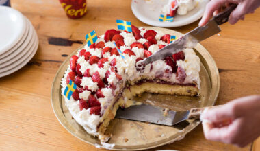 Utreddes för våldtäkt mot pojkar – fick ordna barnkalas