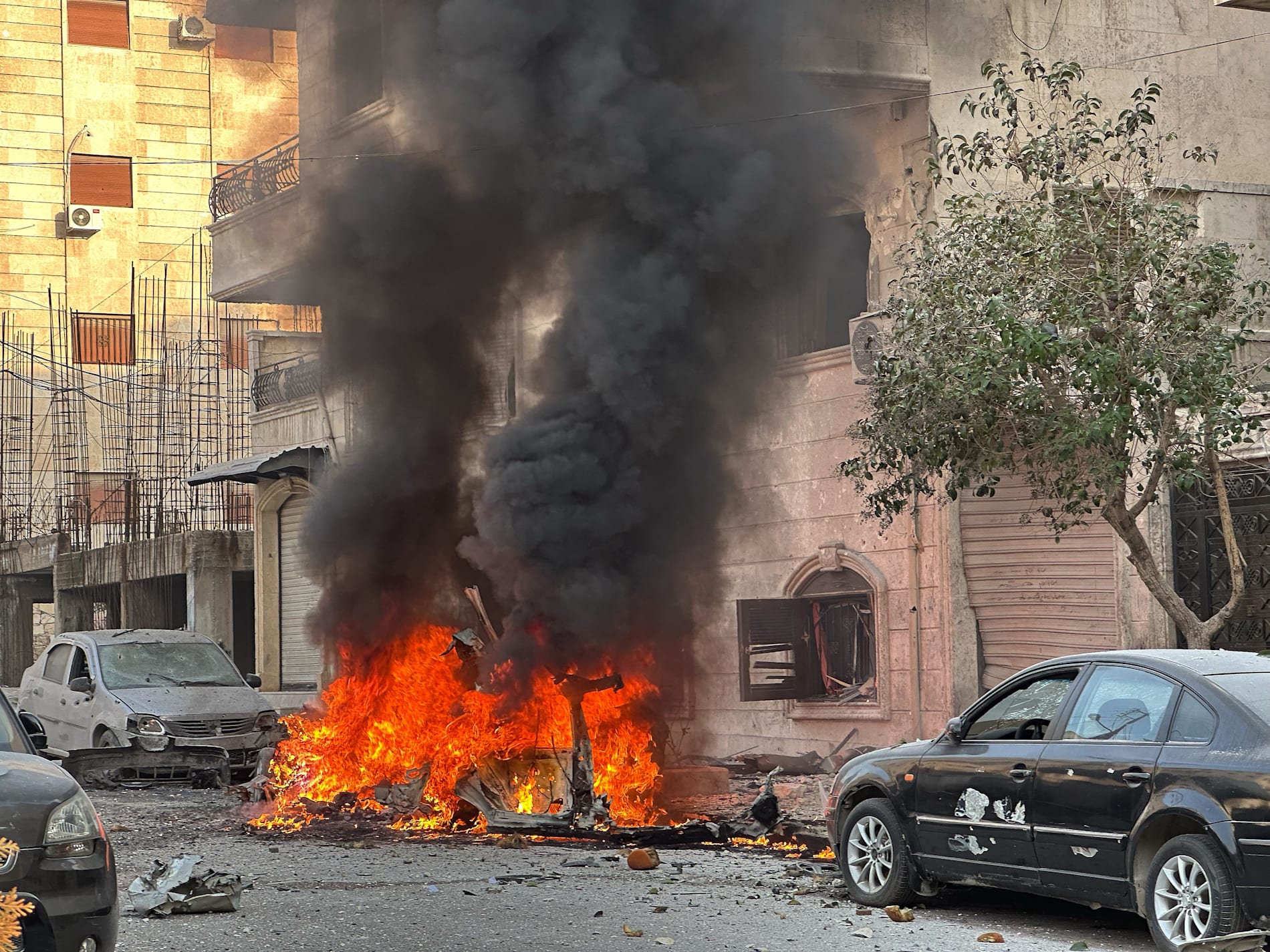 Striderna i Aleppo blossade upp i tisdags.