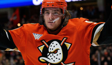 Mardrömsbesked för Tre Kronor inför OS – Leo Carlsson opererad