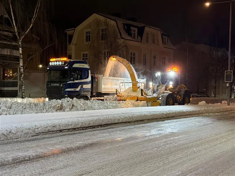 Utlastning av snö i centrala Örnsköldsvik - Örnsköldsviks kommun