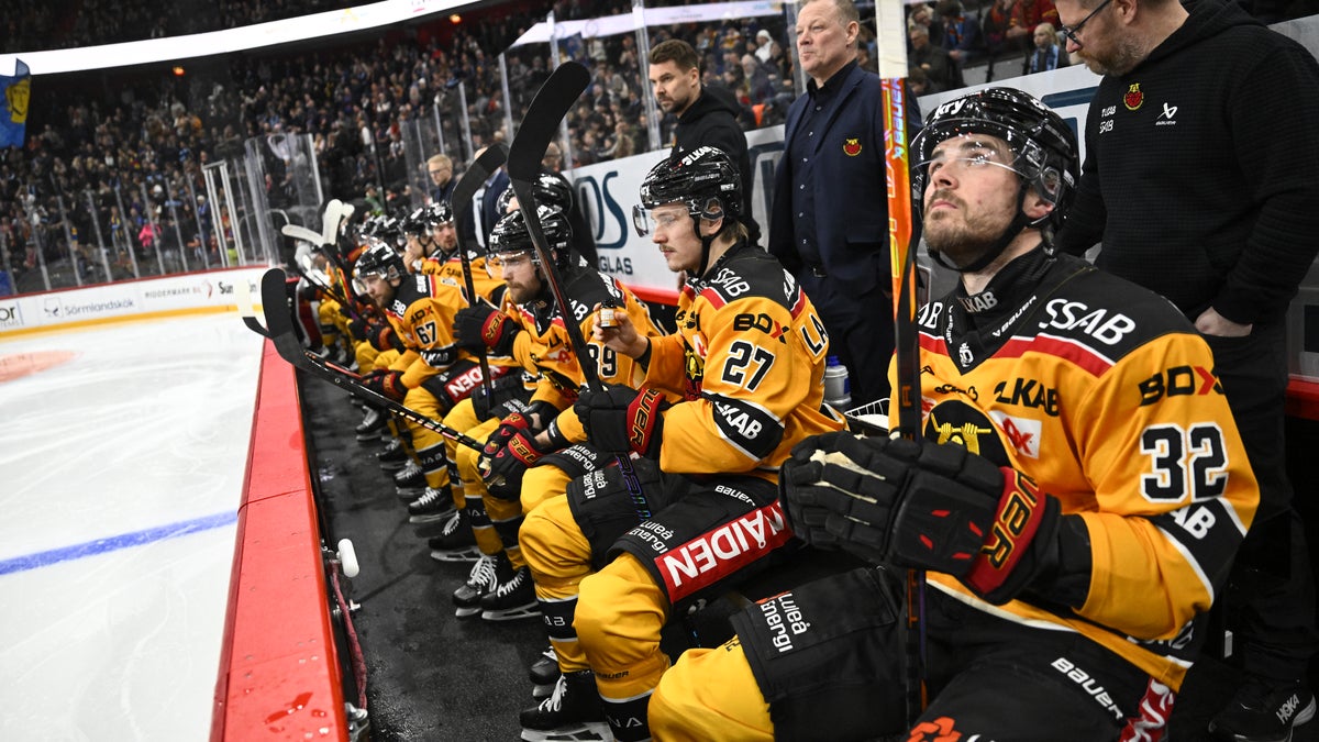 Svenskt topplag utan klubbor – blev kvar i Köpenhamn - Hufvudstadsbladet