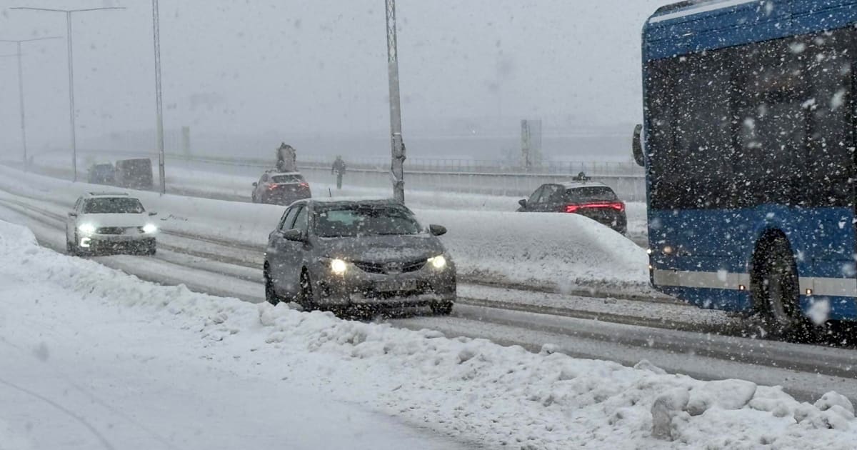 SMHI varnar på nytt – kraftigt snöfall fortsätter