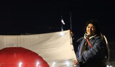 Demonstranter utanför USA:s ambassad i Köpenhamn - Hufvudstadsbladet