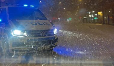 DN Direkt – En person till sjukhus vid  brand i lägenhet