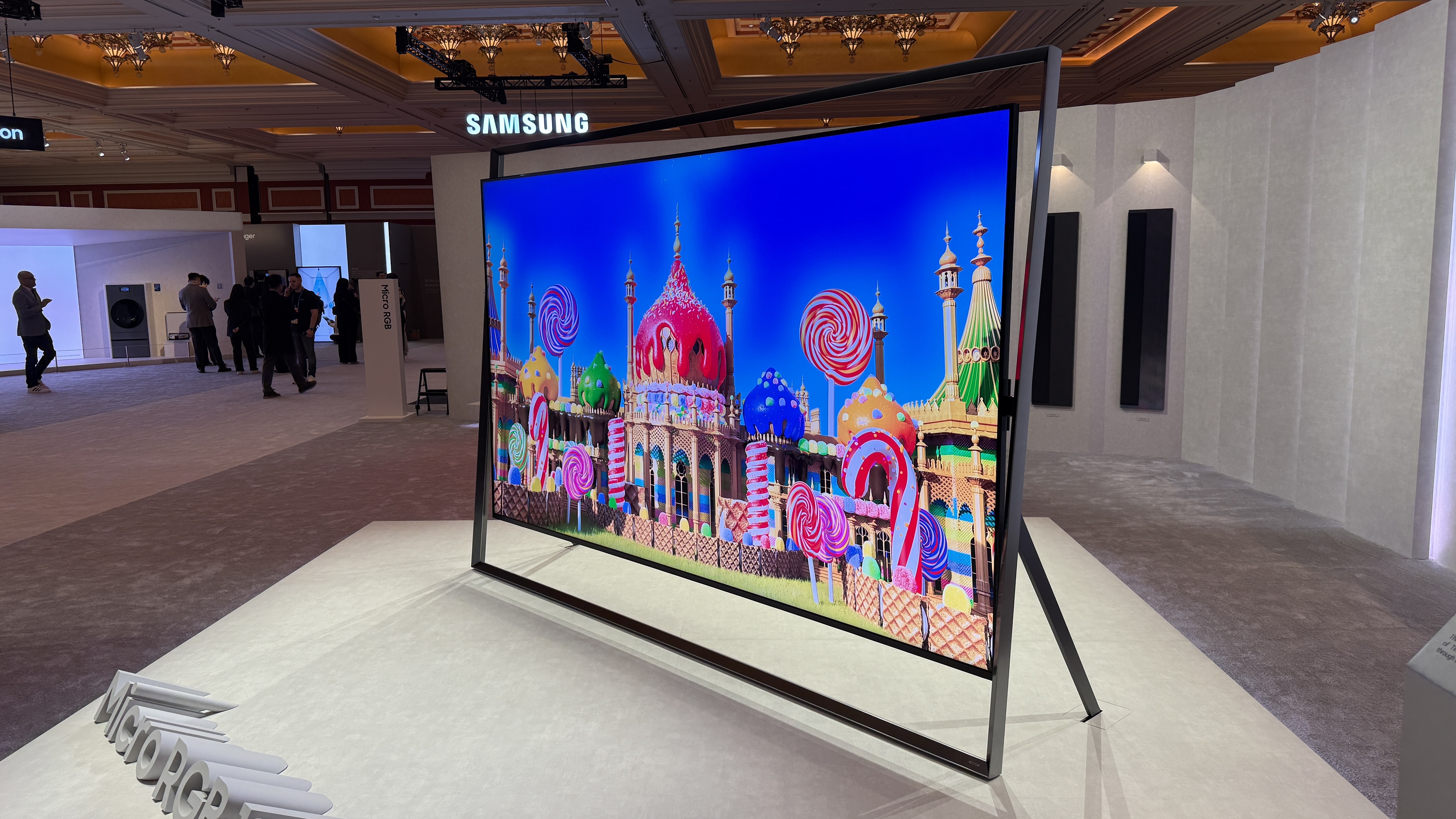 Samsungs Micro RGB-TV p&aring; CES 2026.