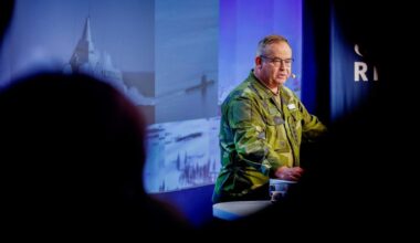 Sveriges ÖB: Grönlandskrisen gynnar Ryssland