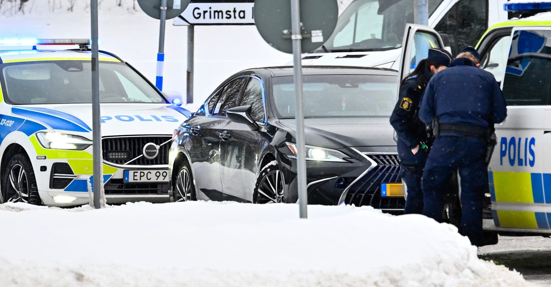 13-åringen ska ha gripits beväpnad i en taxi.