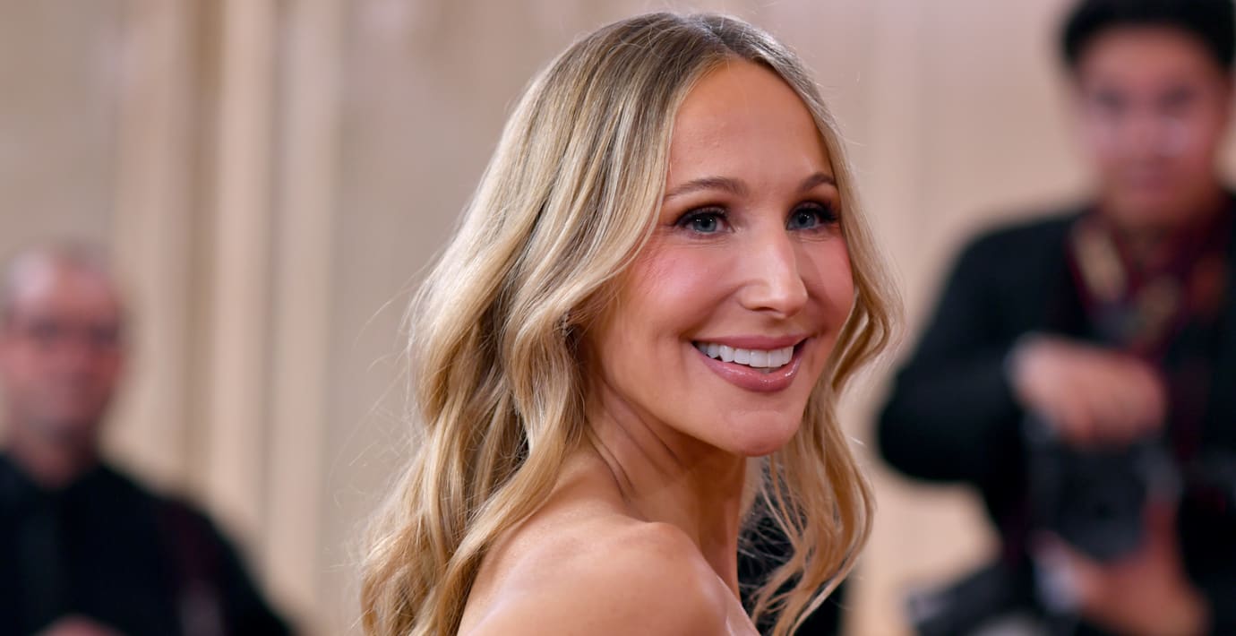 Kändisar i tyst protest mot ICE på röda mattan