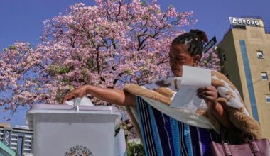 Nedsläckt internet och stökigt inför val i Uganda
