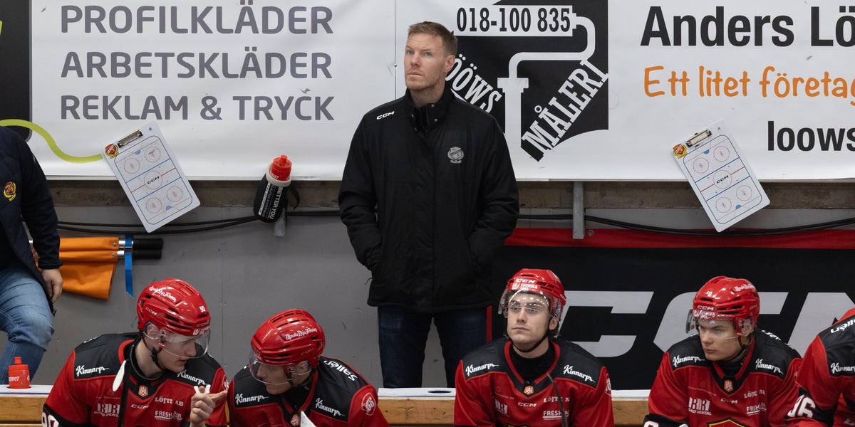 Almtunas nyårssmäll – tränaren ryter ifrån: "Det är inte okej"