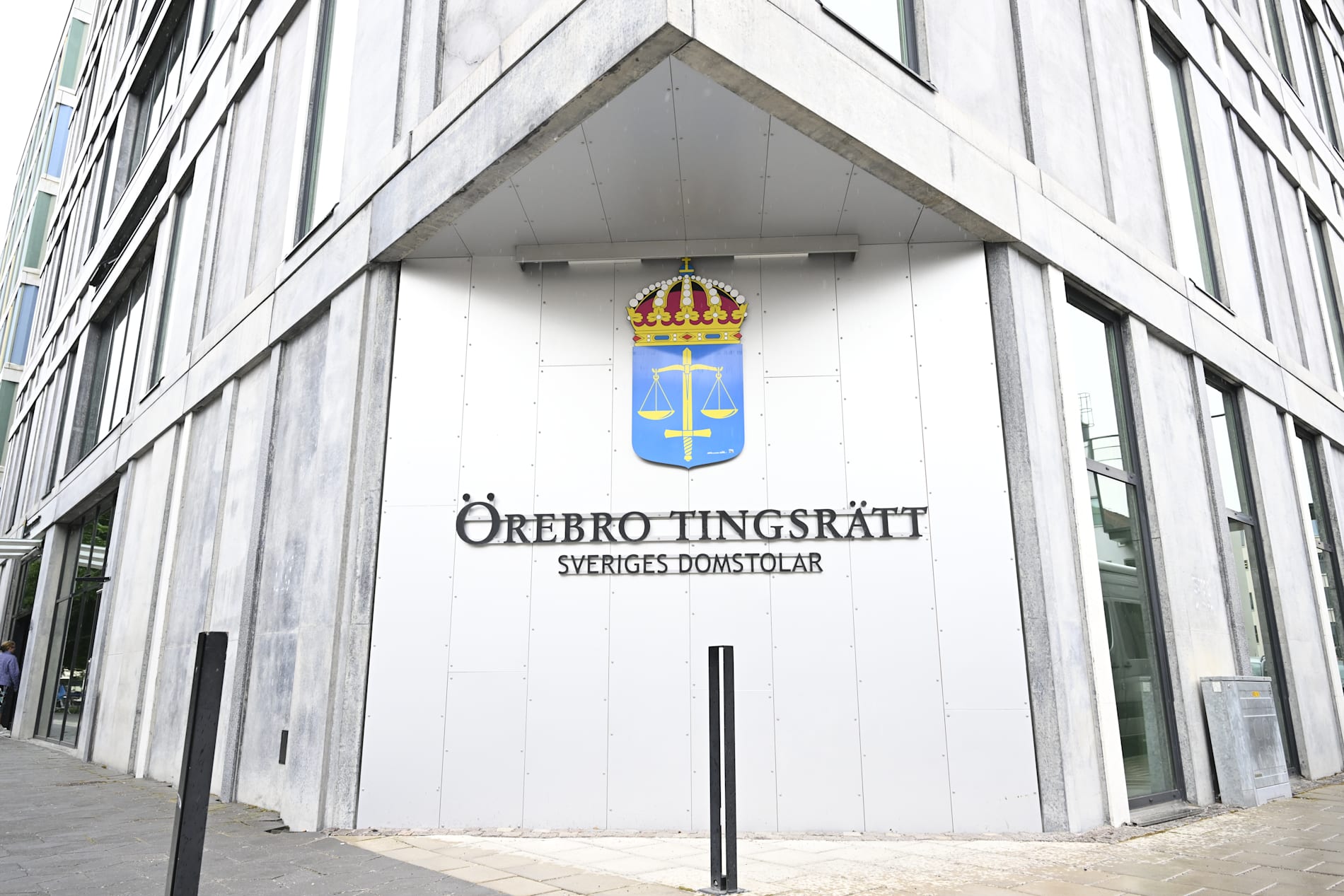 En 23-årig man har häktats av Örebro tingsrätt misstänkt för bland annat anstiftan till mord. Arkivbild.