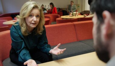 LEDARE: Finns ingen väg framåt med Centerpartiet - Corren