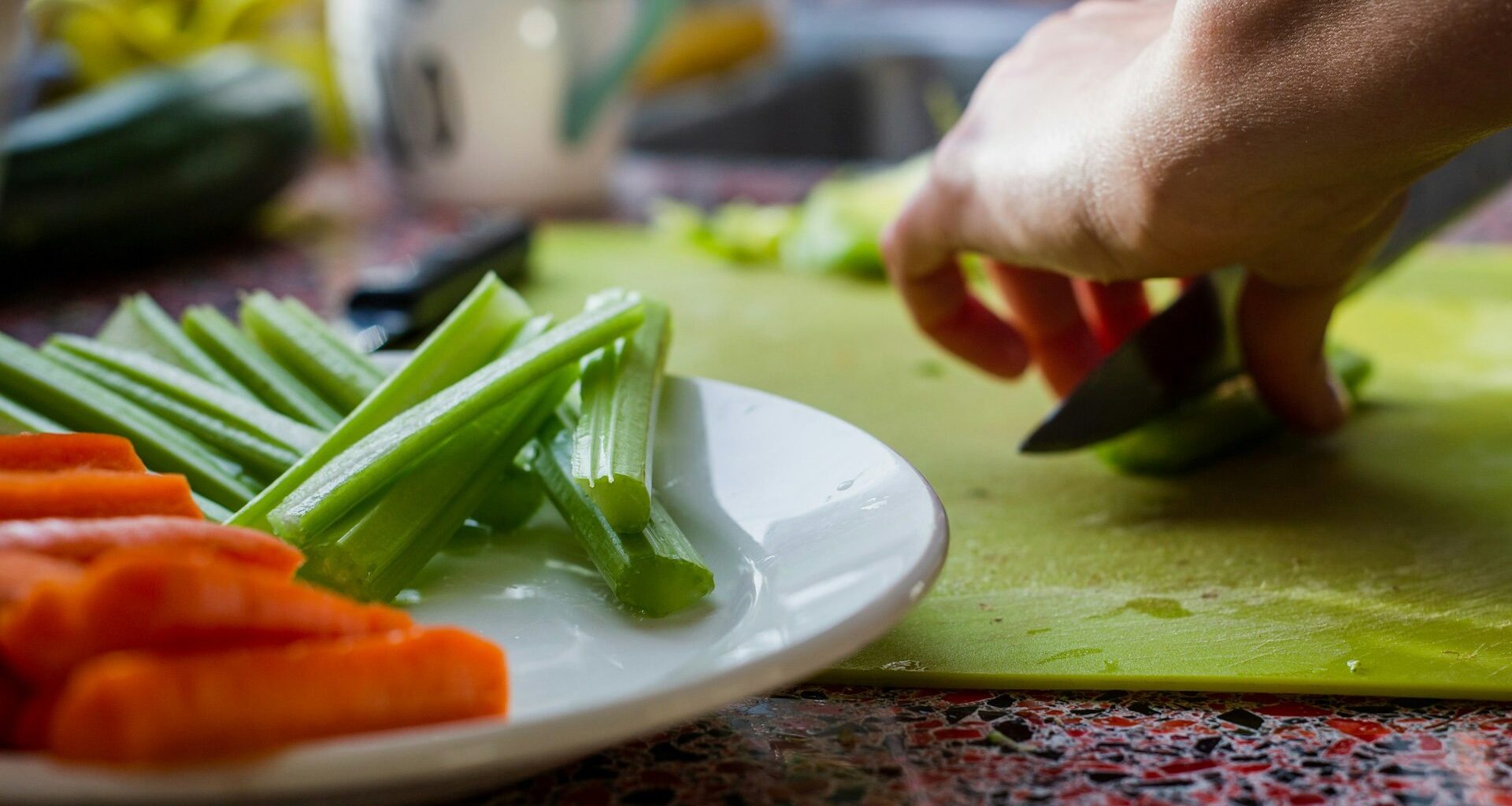 När matpriserna ökade åt vi mindre frukt och grönt