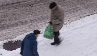 Halka och influensa ger långa köer till akuten