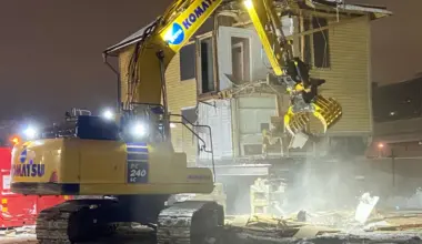 Här rivs 1800-talshuset som ingen ville ha